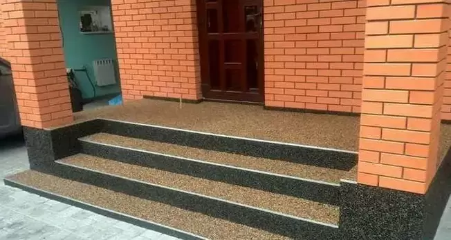 Kendi ellerinizle taş halı döşemenin sonucu