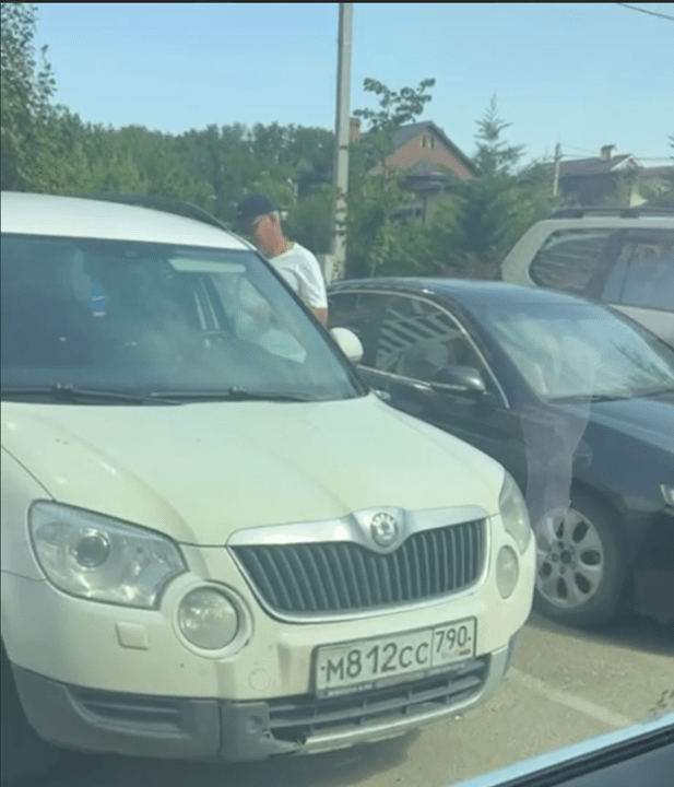 М812СС 790RUS Skoda Yeti numarasına sahip araç tescil edilmiştir.